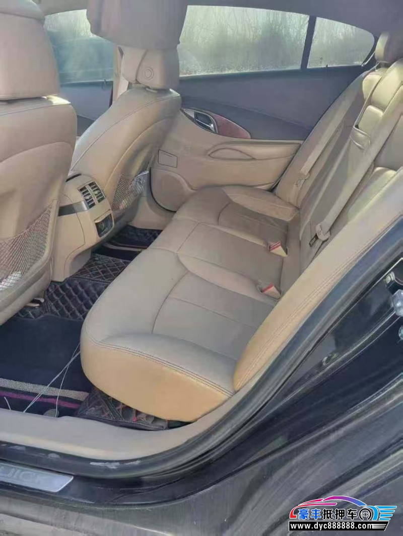 12年别克君越轿车抵押车出售