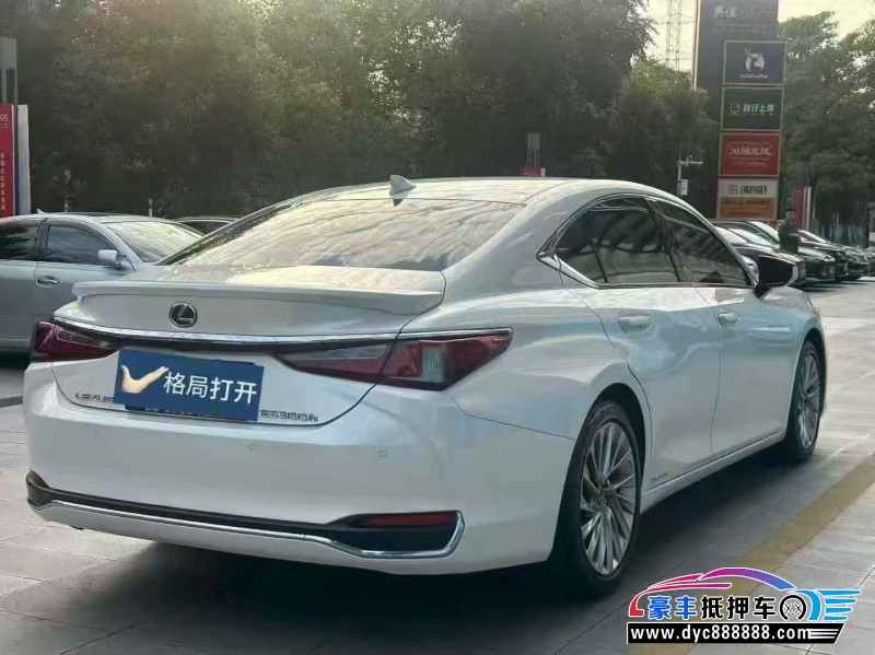 22年雷克萨斯ES轿车抵押车出售