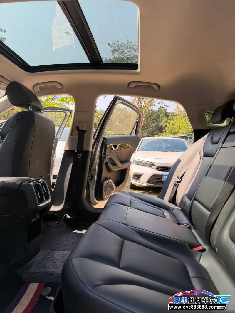 24年奔腾B70轿车抵押车出售