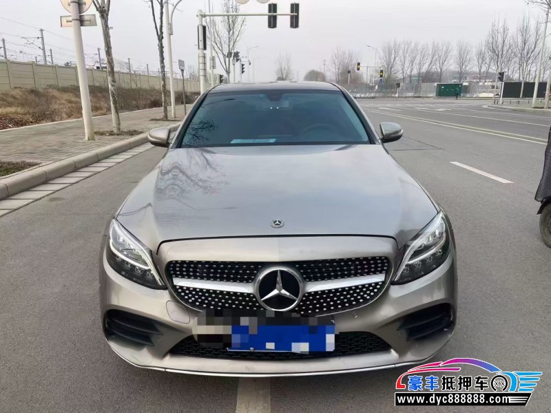 19年奔驰C轿车抵押车出售