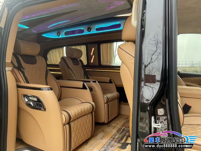 20年奔驰威霆轿车抵押车出售