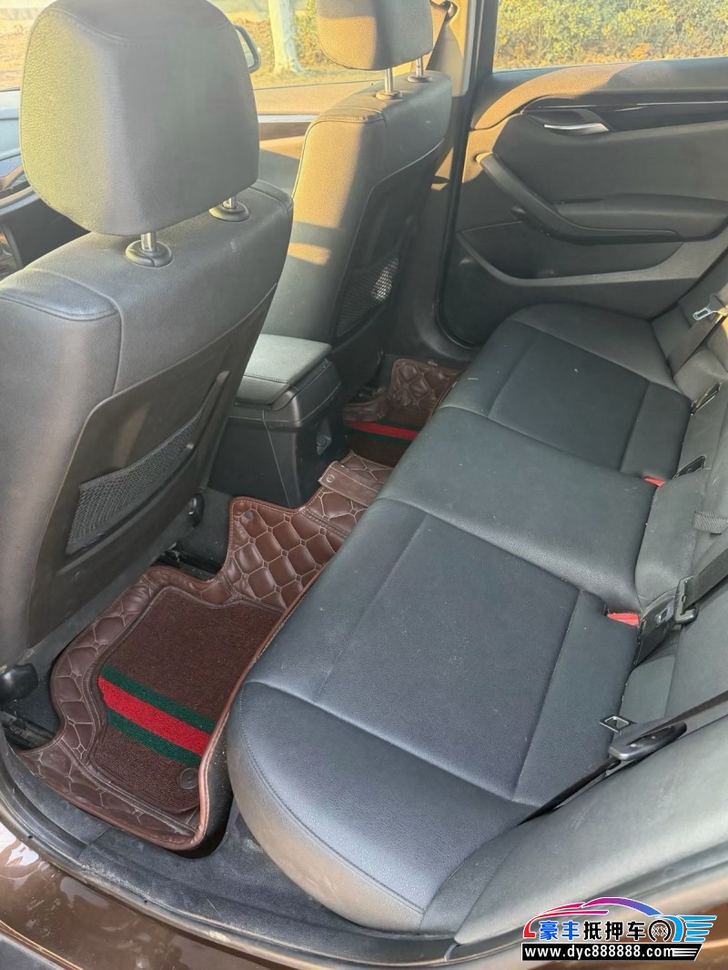 15年宝马X1轿车抵押车出售