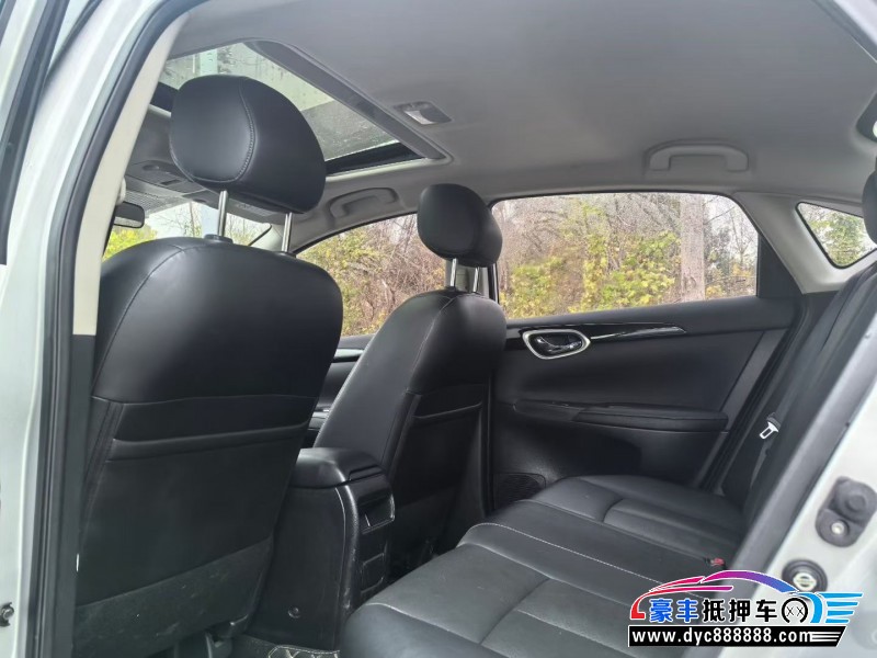 19年日产轩逸轿车抵押车出售