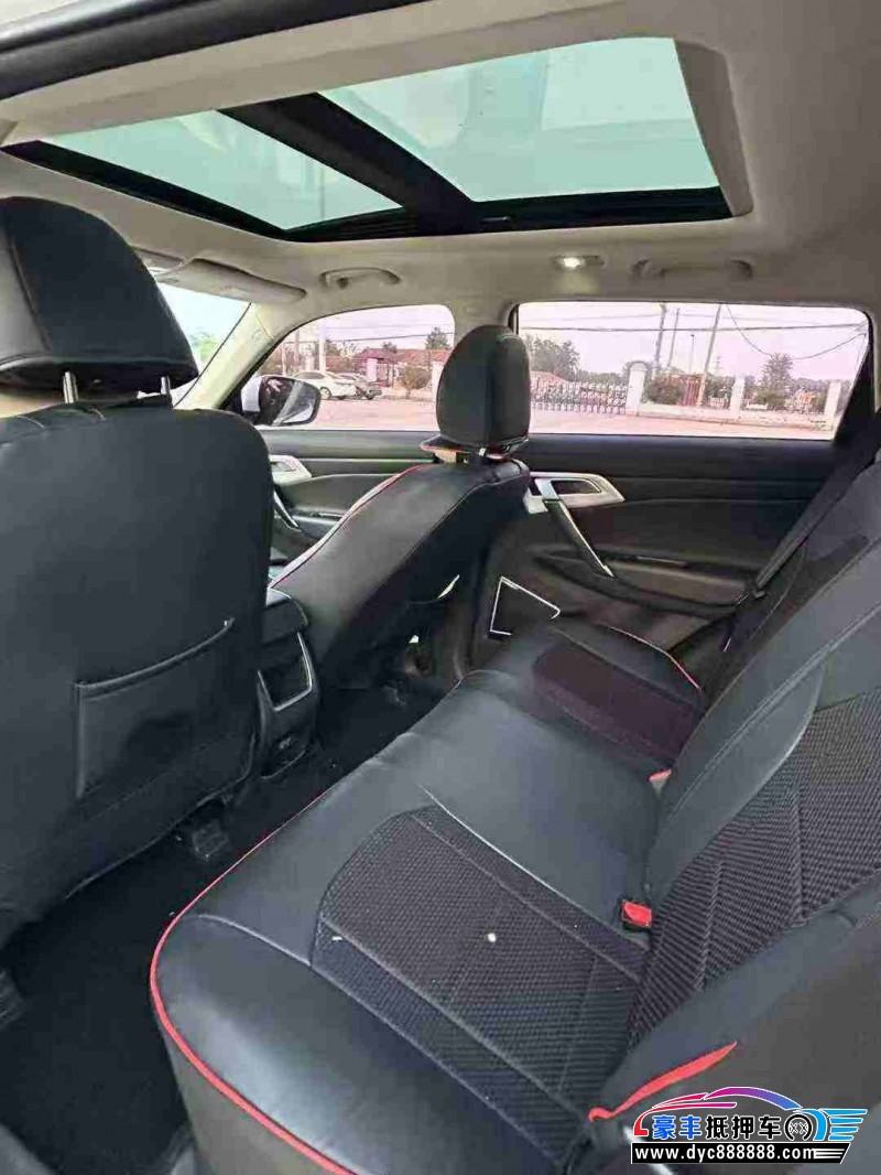 20年吉利博越轿车抵押车出售