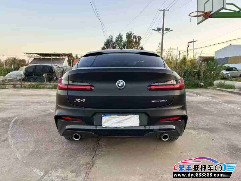 19年宝马X4轿车抵押车出售