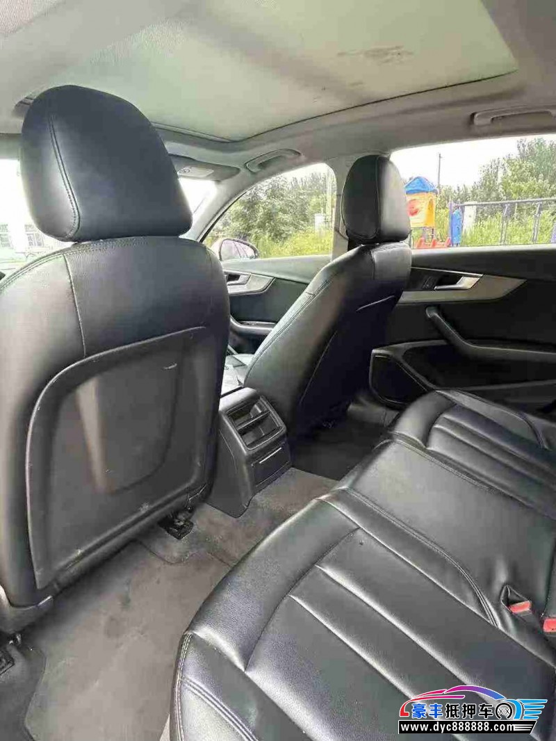 20年奥迪A4L轿车抵押车出售