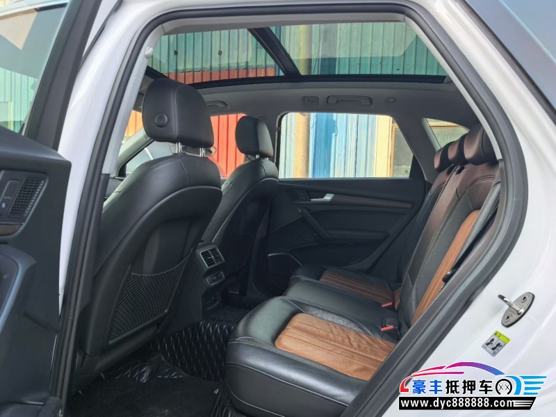 20年奥迪Q5轿车抵押车出售
