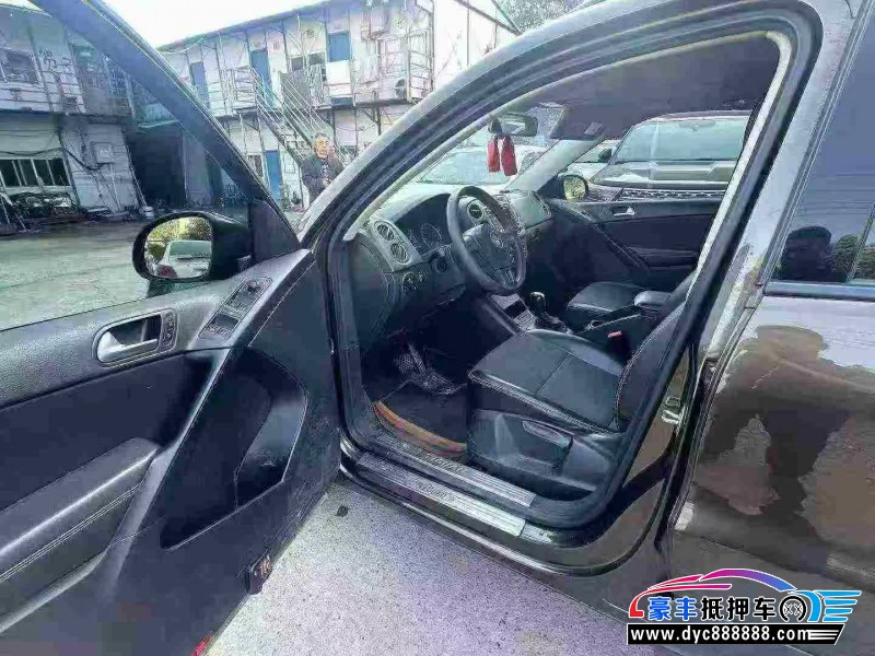 16年大众途观轿车抵押车出售