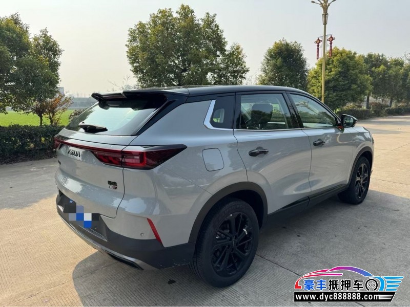 25年东风风神皓极轿车抵押车出售