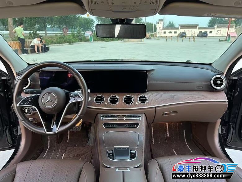 21年奔驰E轿车抵押车出售