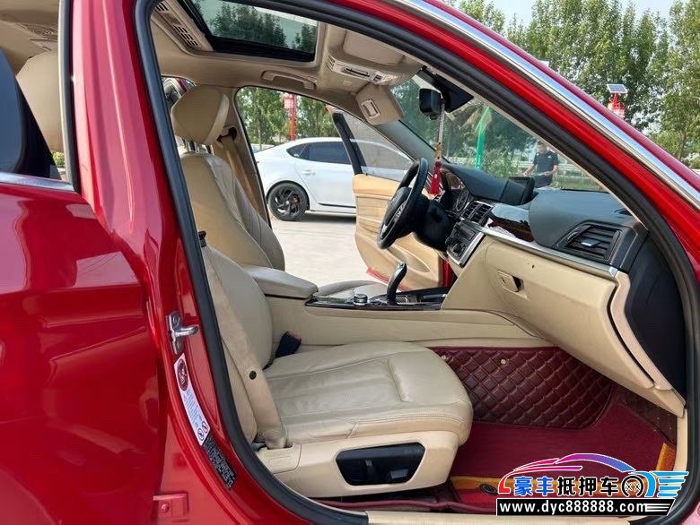 12年宝马3系轿车抵押车出售