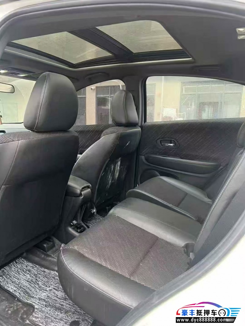 17年本田XRV轿车抵押车出售