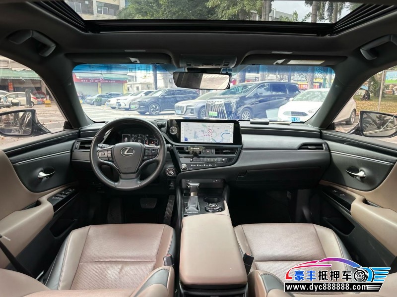 23年雷克萨斯ES轿车抵押车出售