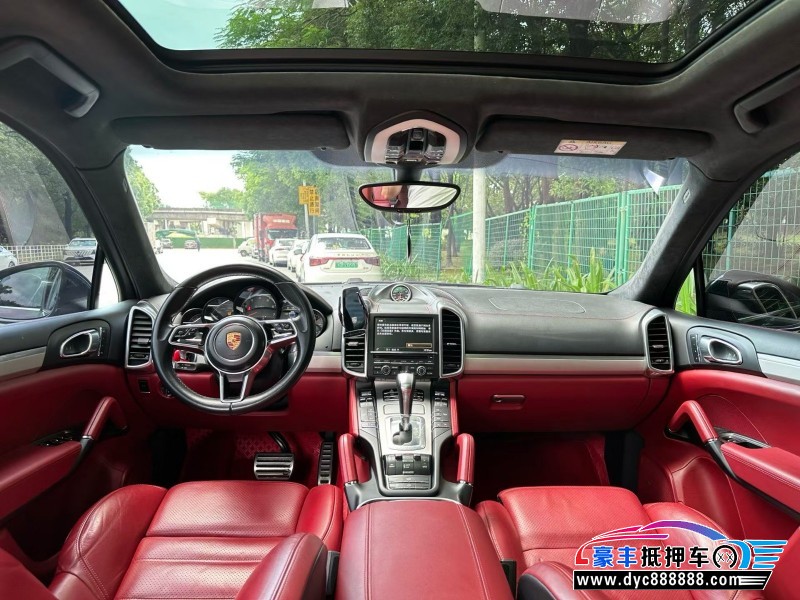 15年保时捷卡宴轿车抵押车出售