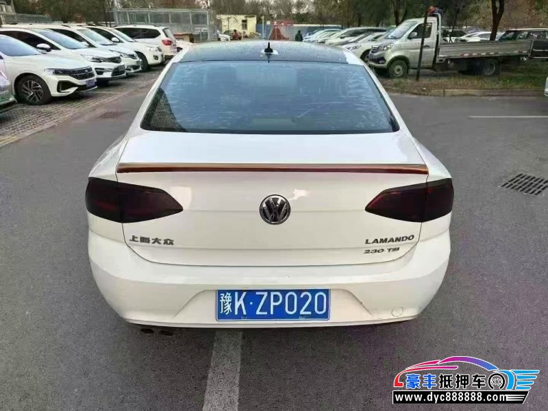 15年大众桑塔纳轿车抵押车出售