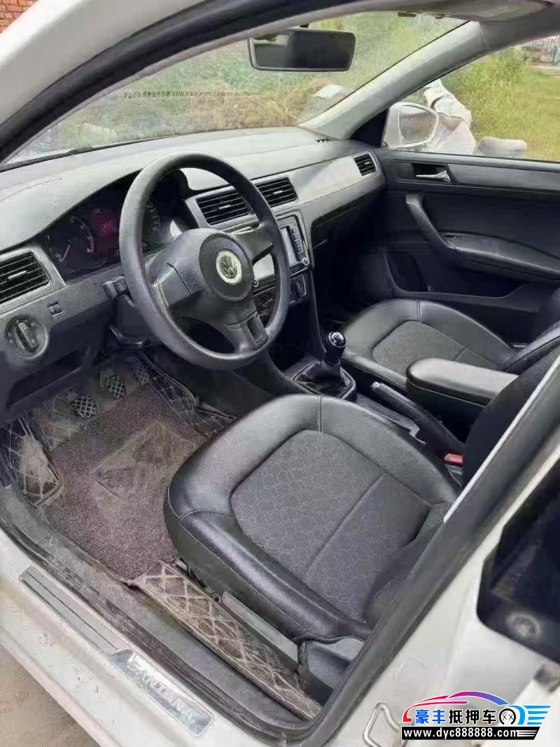 16年大众桑塔纳轿车抵押车出售