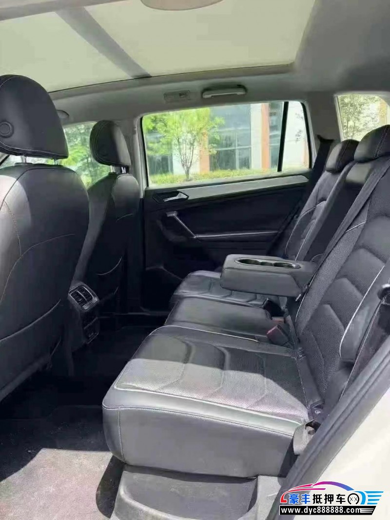 17年大众途观轿车抵押车出售