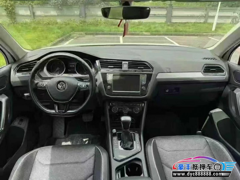 17年大众途观轿车抵押车出售