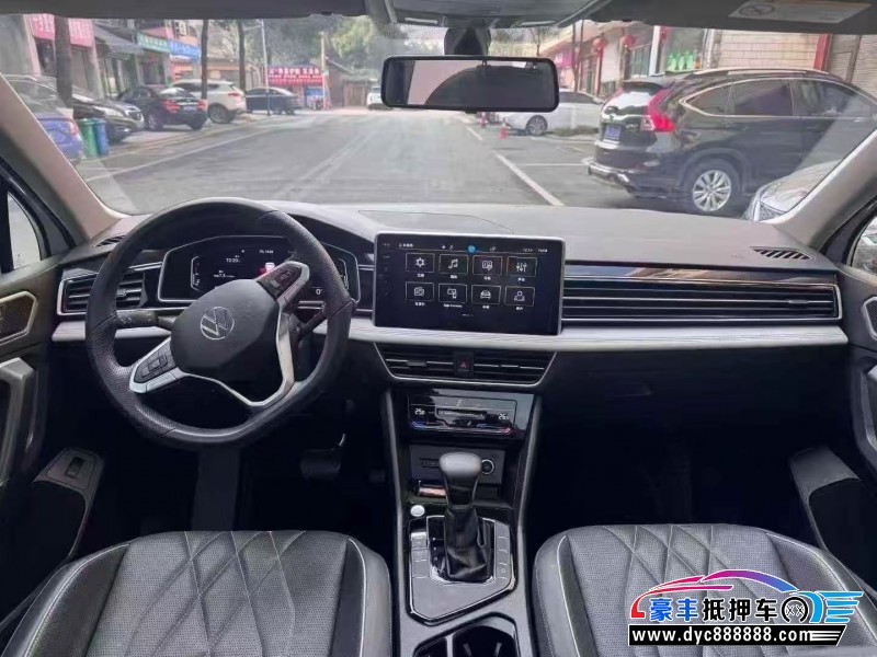 25年大众途观轿车抵押车出售