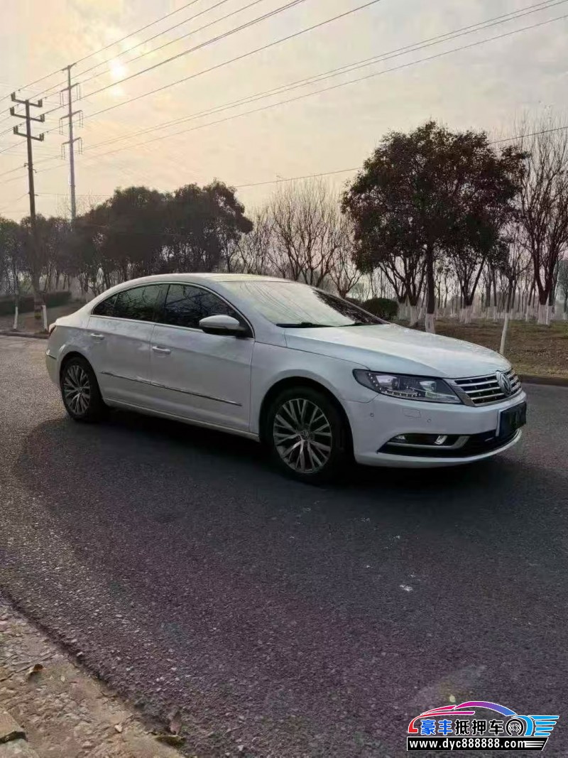 13年大众CC轿车抵押车出售