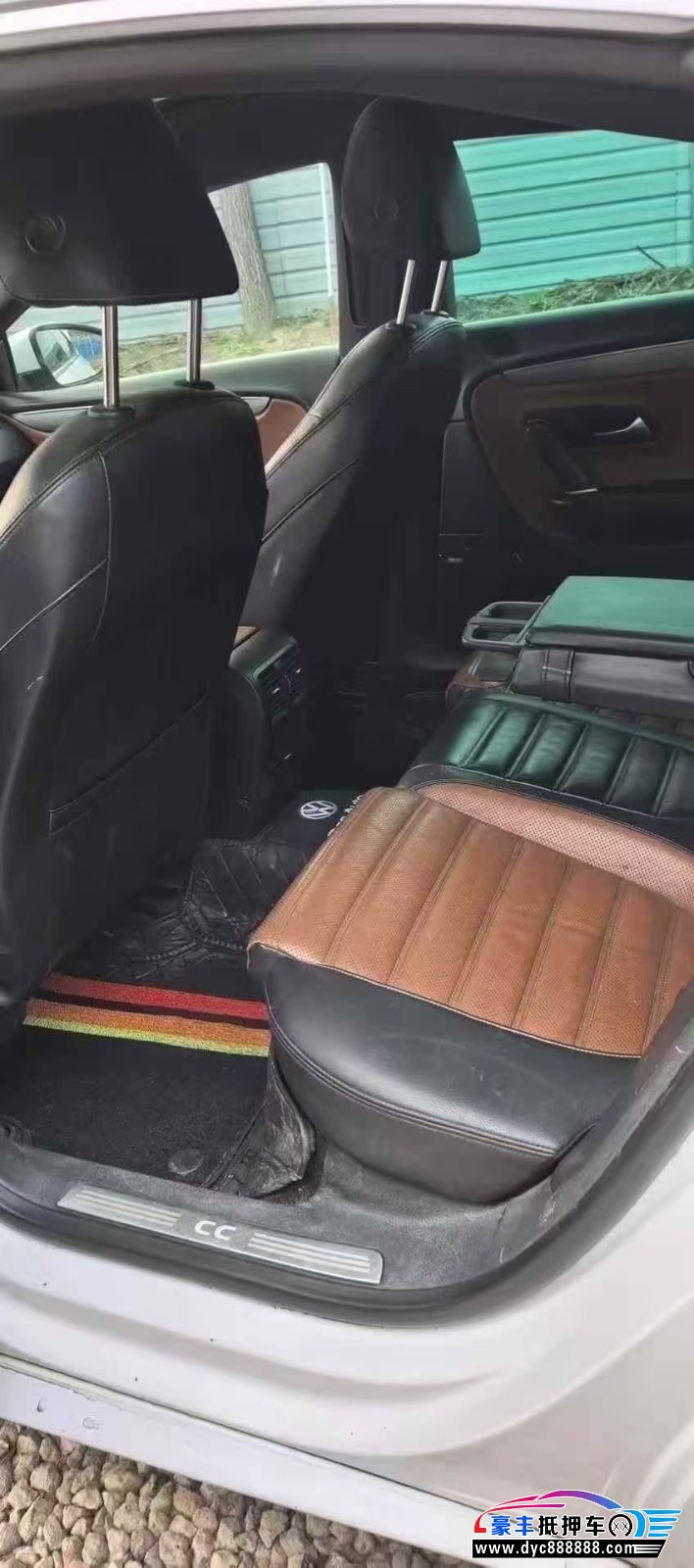 13年大众CC轿车抵押车出售