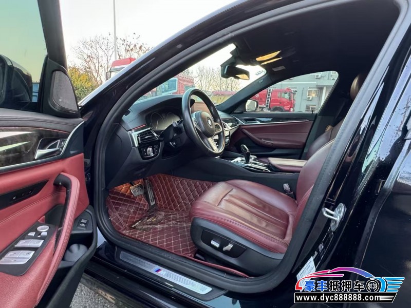 19年宝马5系轿车抵押车出售