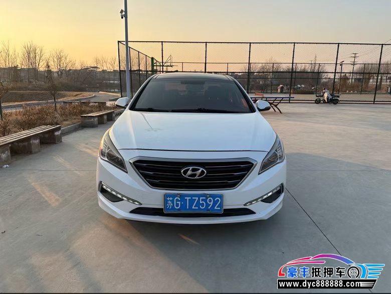 15年现代索纳塔轿车抵押车出售