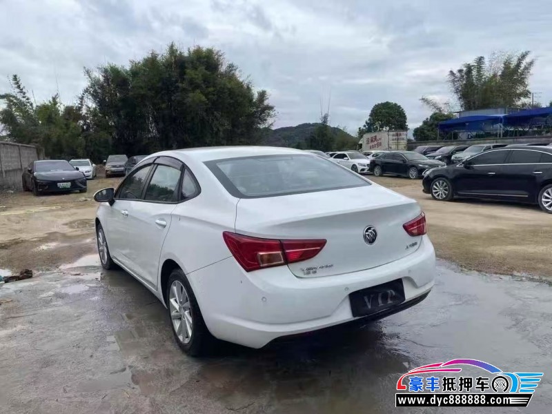 19年别克威朗轿车抵押车出售