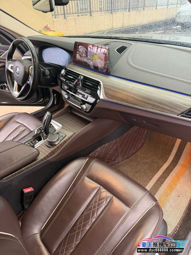 18年宝马5系轿车抵押车出售