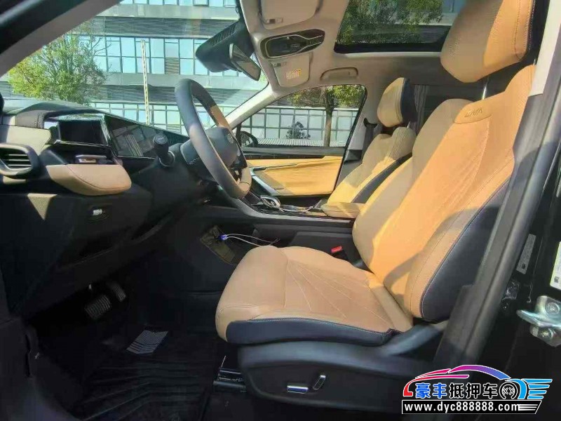 22年吉利博越轿车抵押车出售