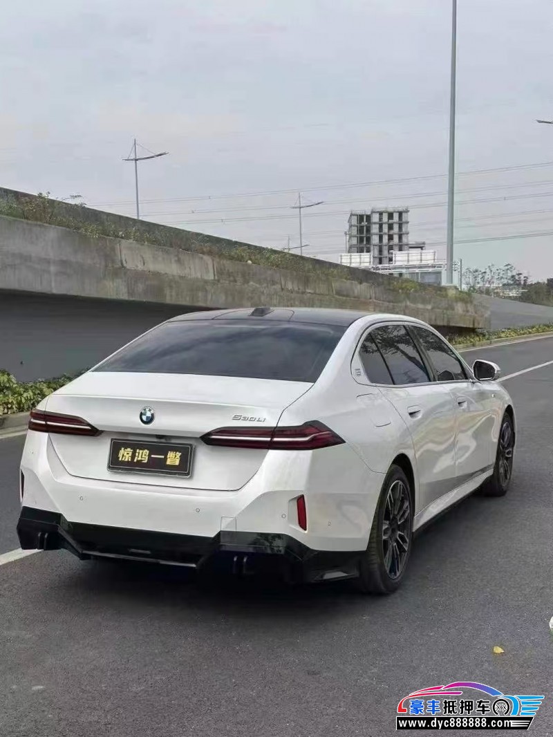 24年宝马5系轿车抵押车出售