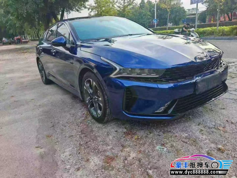 22年起亚K5轿车抵押车出售