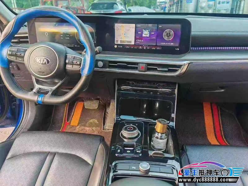 22年起亚K5轿车抵押车出售