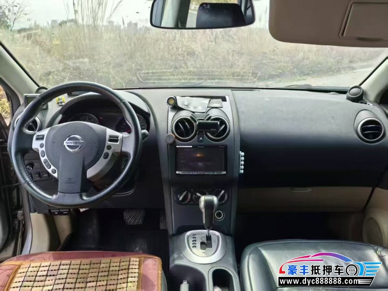 13年日产逍客轿车抵押车出售