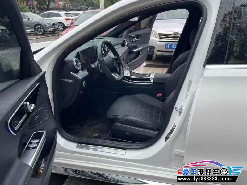 24年奔驰C轿车抵押车出售