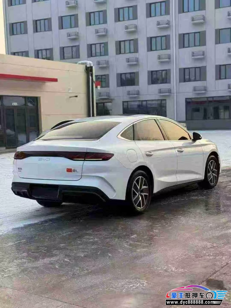 24年比亚迪秦轿车抵押车出售