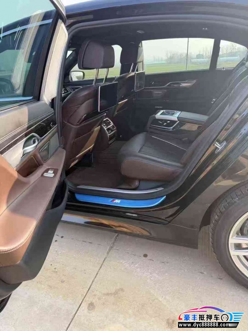 18年宝马7系轿车抵押车出售