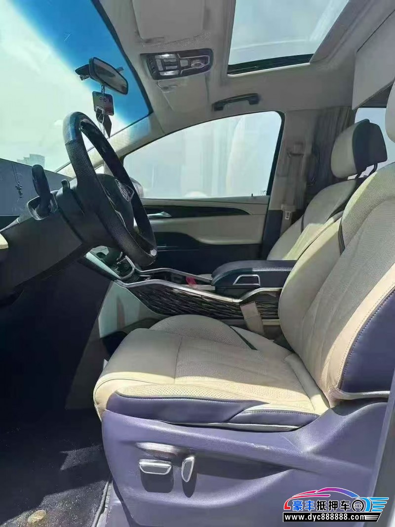 22年别克GL8轿车抵押车出售