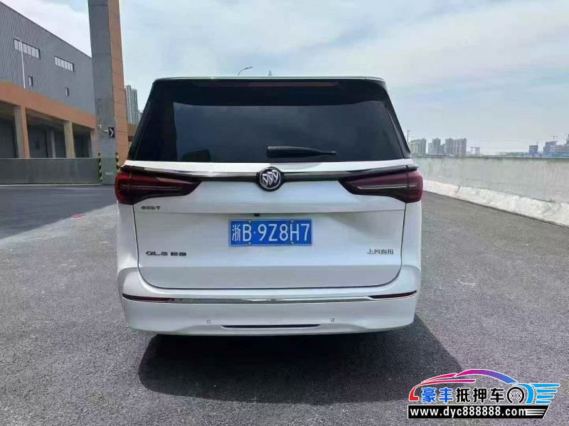 22年别克GL8轿车抵押车出售