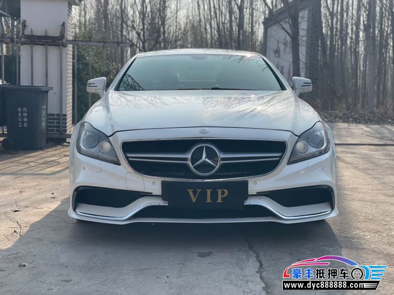 抵押车出售14年奔驰CLS轿车