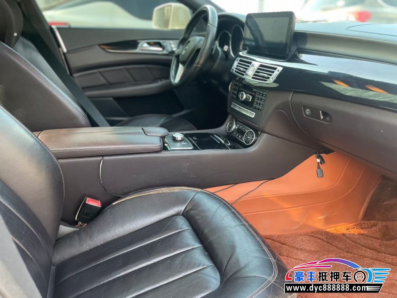 14年奔驰CLS轿车抵押车出售