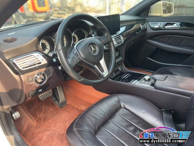 14年奔驰CLS轿车抵押车出售
