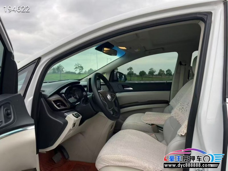 23年别克GL8轿车抵押车出售