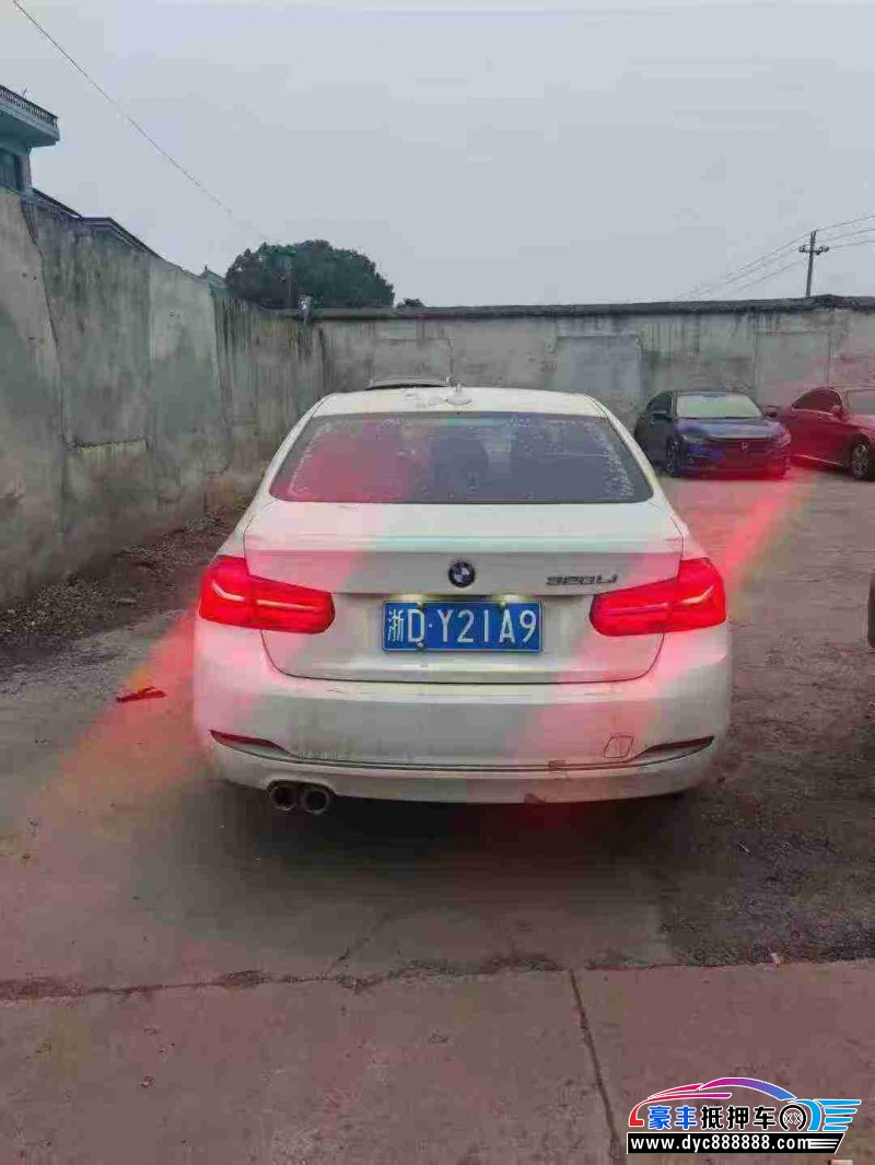18年宝马3系轿车抵押车出售