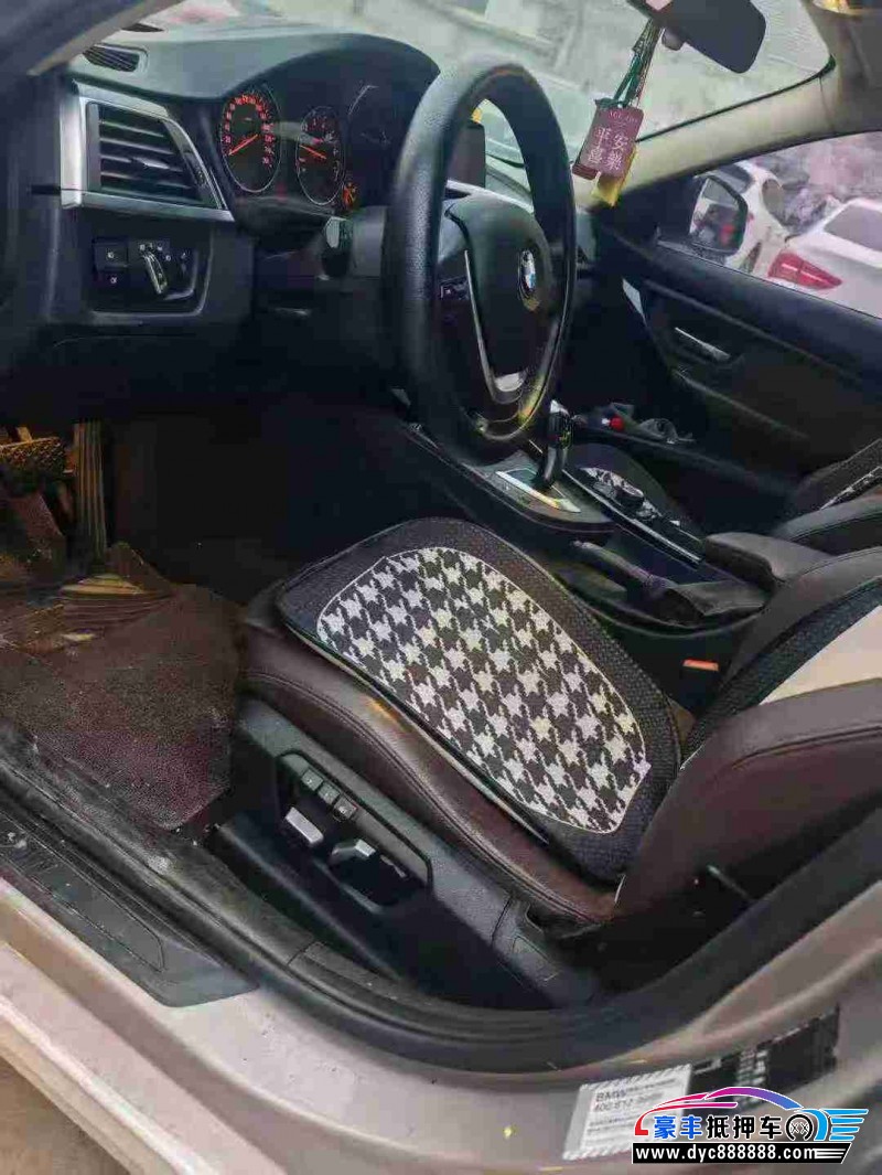 18年宝马3系轿车抵押车出售