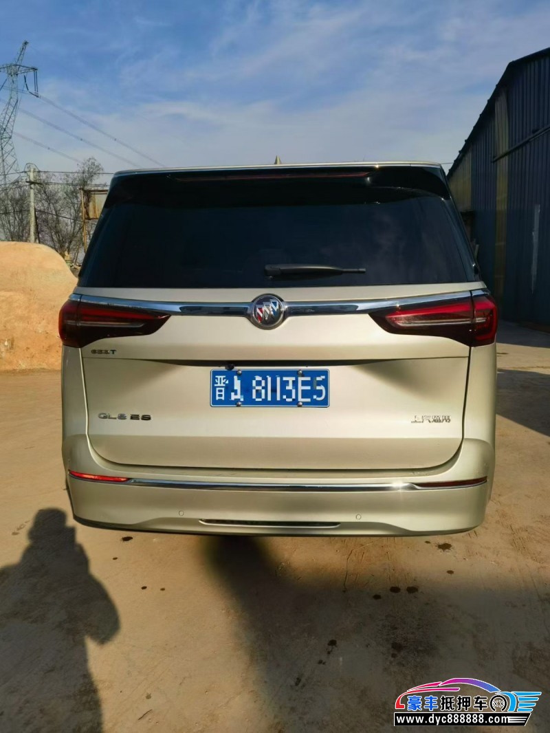 22年别克GL8轿车抵押车出售