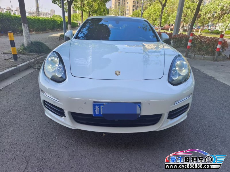 15年保时捷帕纳梅拉轿车抵押车出售