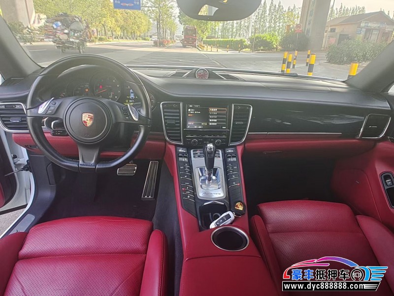 15年保时捷帕纳梅拉轿车抵押车出售