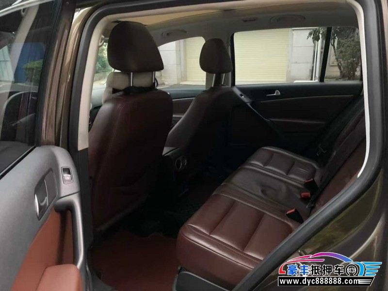 15年大众途观轿车抵押车出售