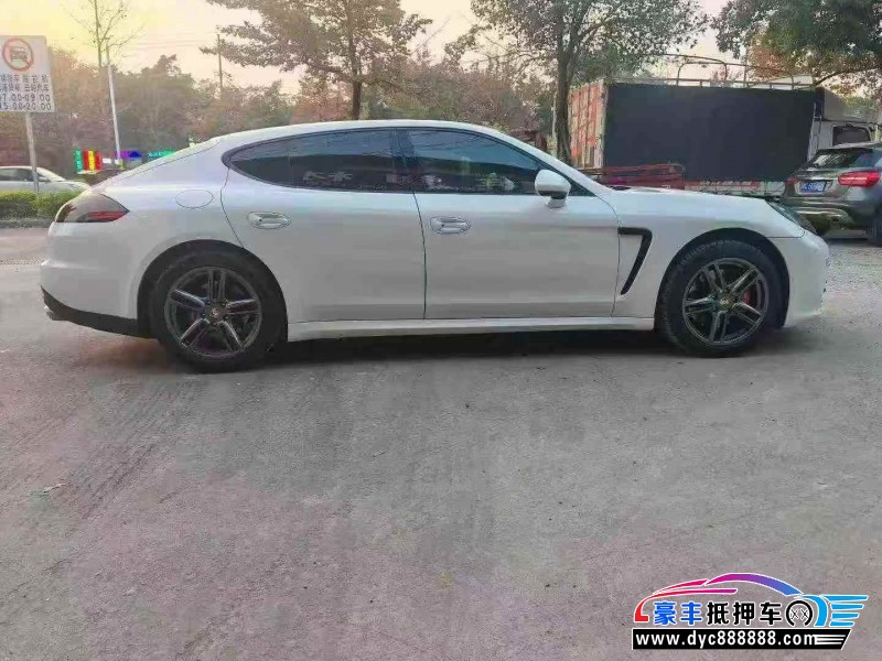 14年保时捷帕纳梅拉轿车抵押车出售